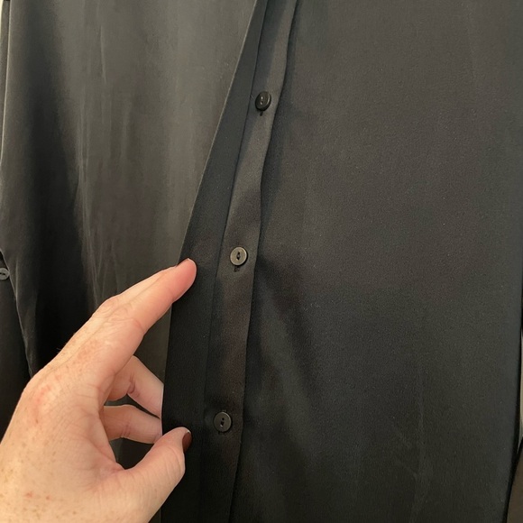 Lunya silk long sleeve and shorts lounge wear set size large - Picture 6 of 13